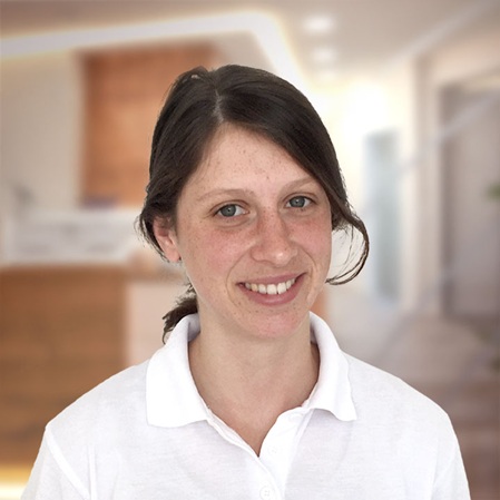 Portrait Dr. Laura Hemmert